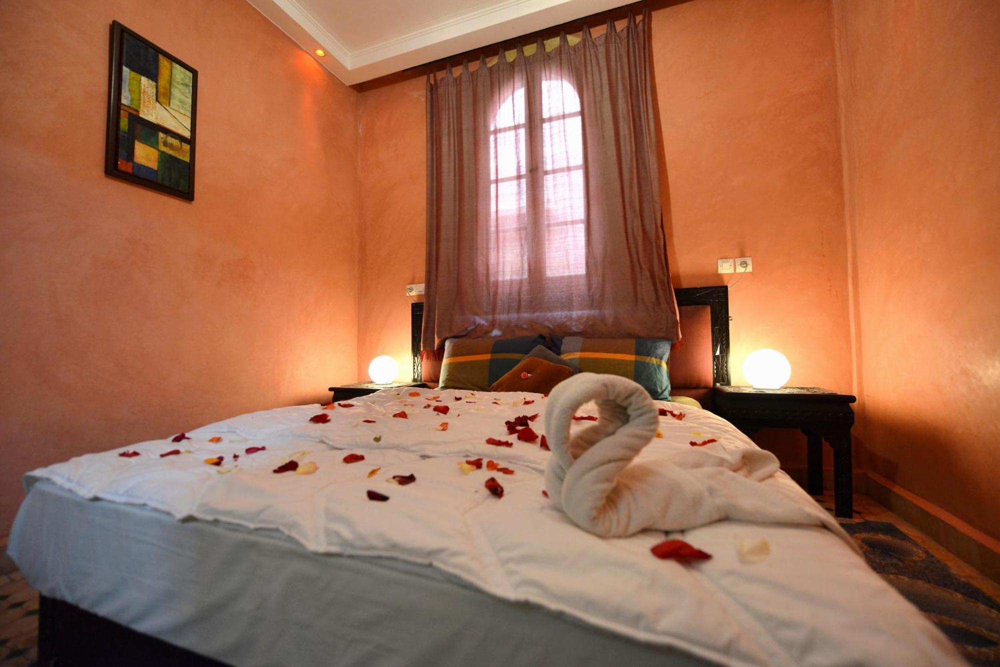 Riad Tamazouzte Hotel Marrakesh Exterior photo
